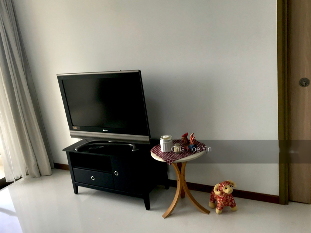 Waterfront Gold (D16), Condominium #192812152